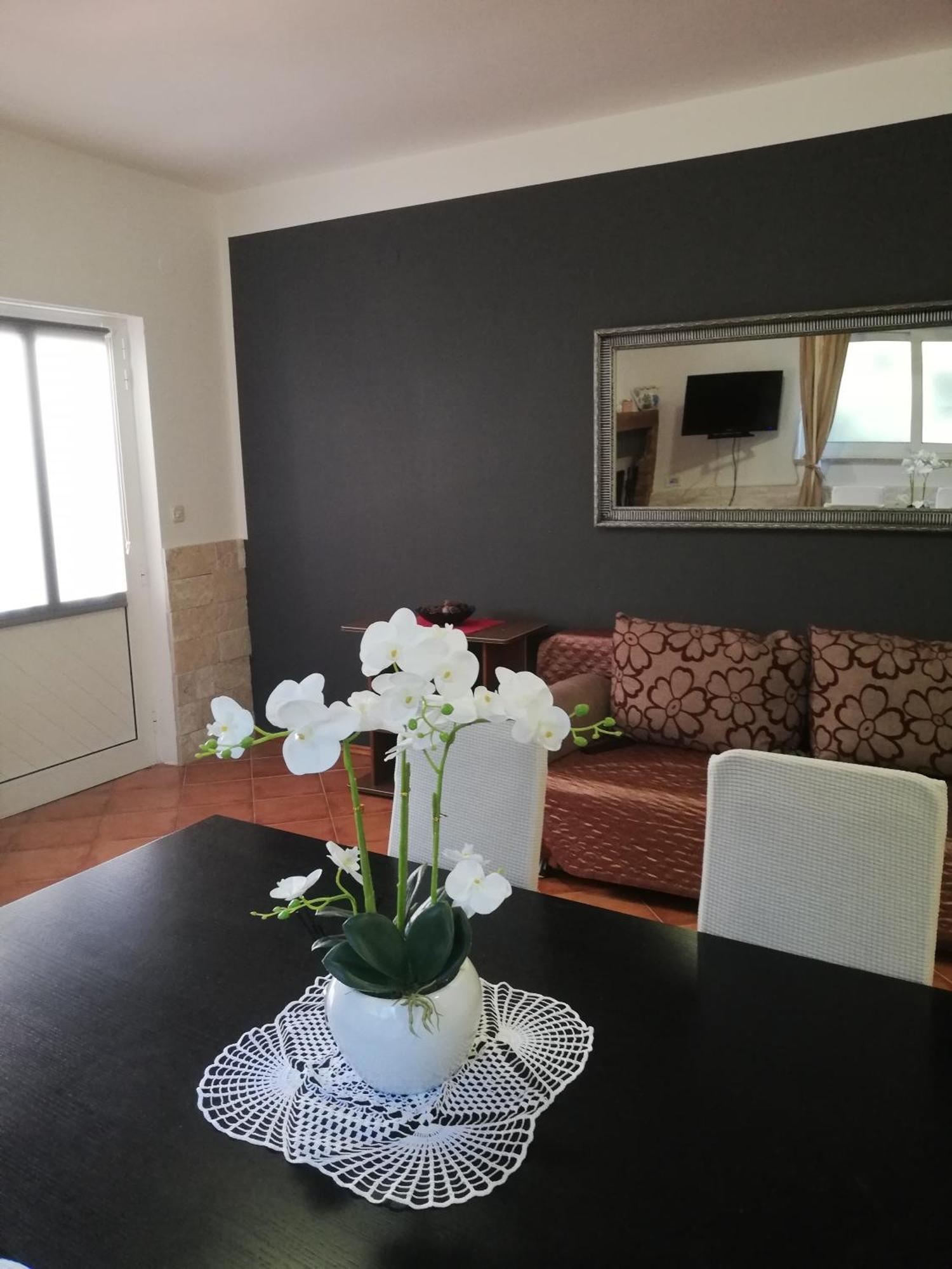 Apartments Poretti For 2,In Center Parking Free In The Yard,6 Min Beach Walk روفينج المظهر الخارجي الصورة